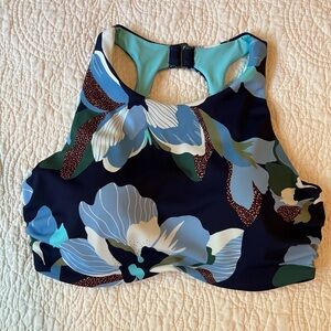 Athleta blue floral bikini top